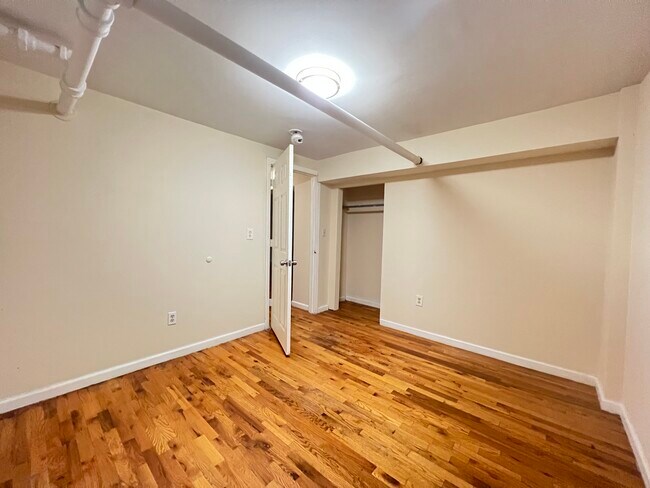 233 Weequahic Ave 19 - 232 Weequahic Ave Unit 19