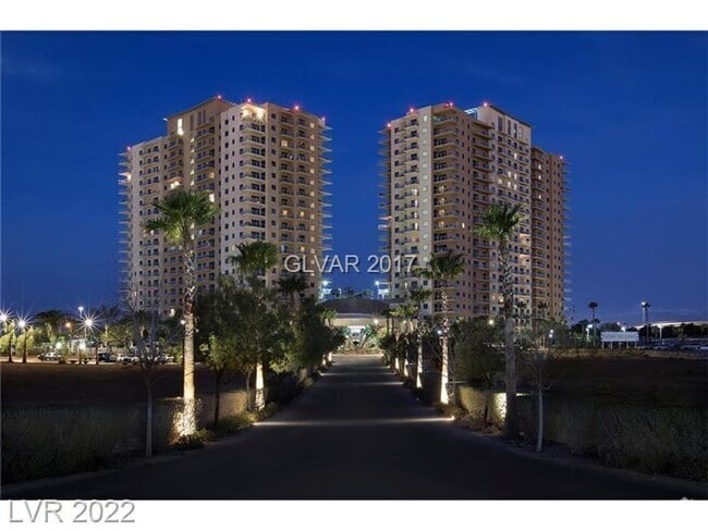 Building Photo - GORGEOUS CORNER UNIT at ONE LAS VEGAS. Rental