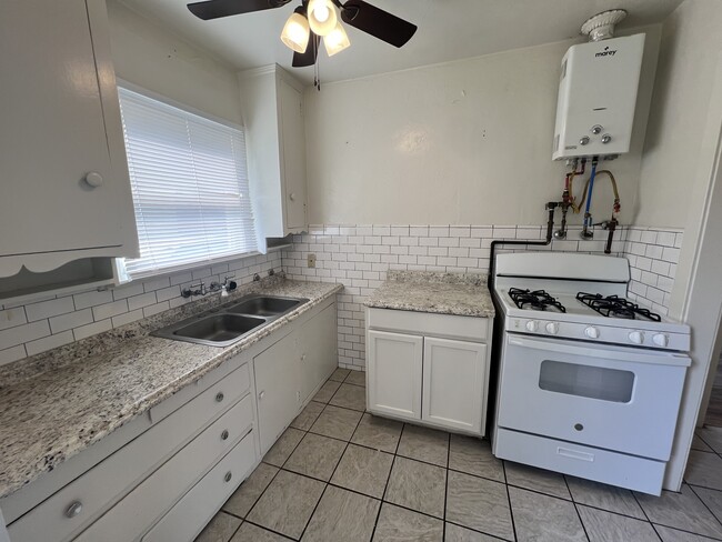 Photo - 2612 Canal St