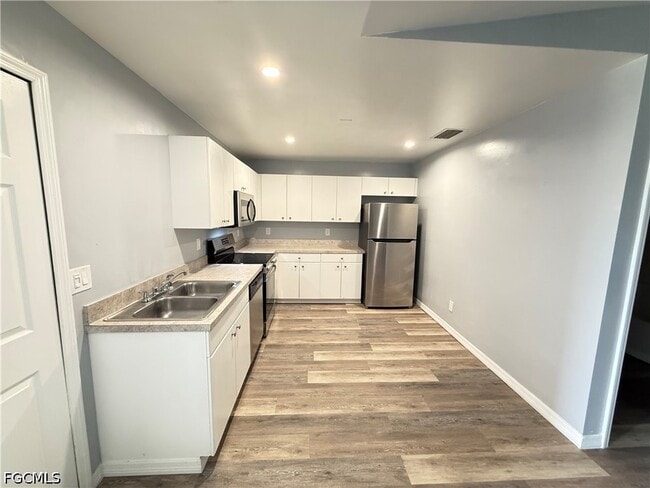 Photo - 107 Harold Ave S