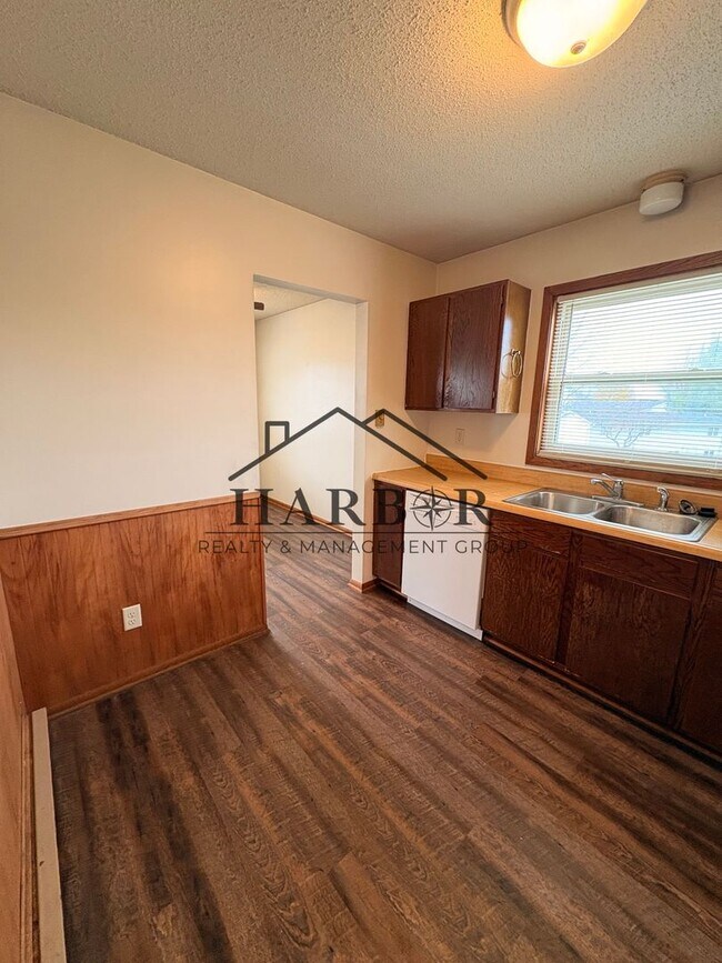 Photo - 2426 30th Ave NW Unit C