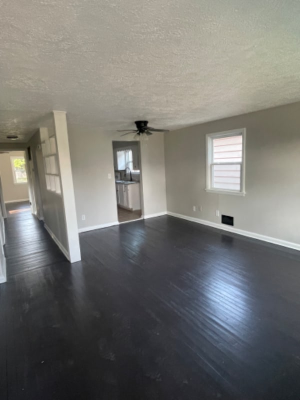 1737 W Gaulbert Ave Unit 1