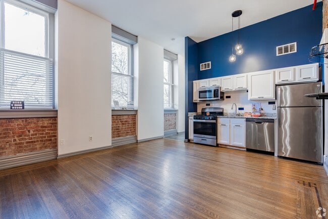 Spacious Floorplans - Maven @ 806