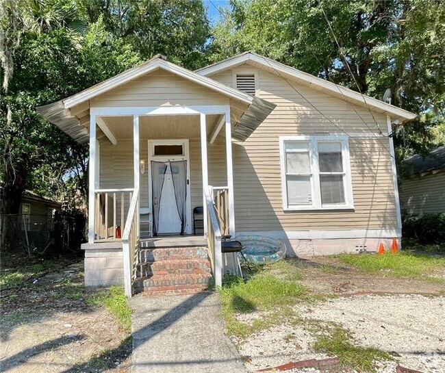 Building Photo - 1009 Amherst St Rental