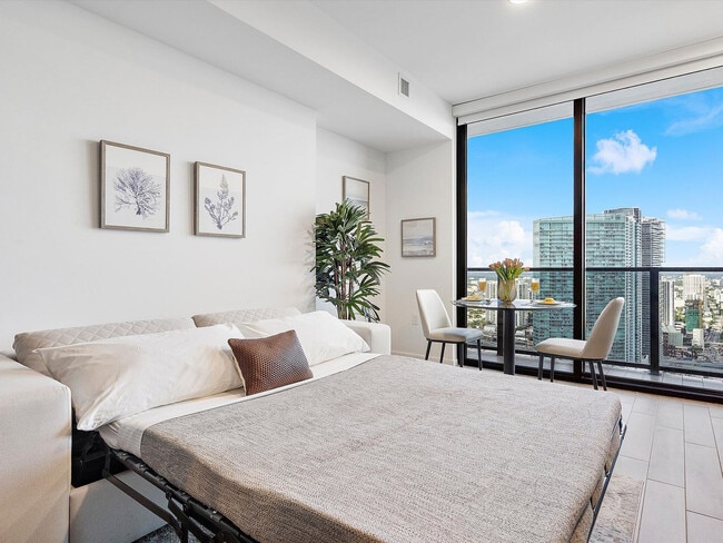 Photo - 398 NE 5th St Unidad ID1240588P