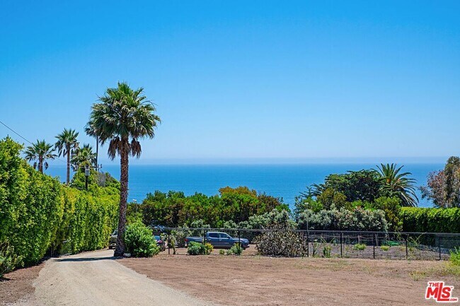 32614 Pacific Coast Hwy