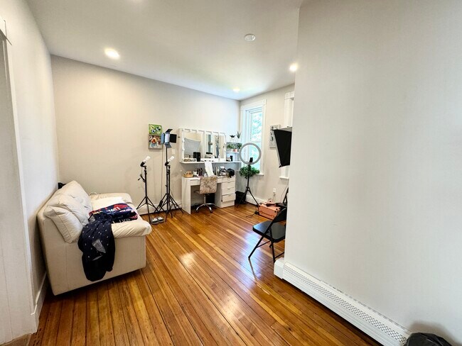 Photo - 165 Gove St Unit 3
