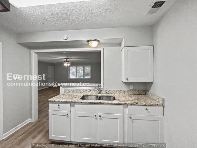 Photo - Limited Time Special Offer! / 3 Bed/2 Bath Home with Fenced Yard / Pet-Friendly