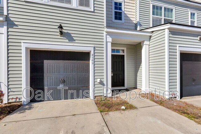 Photo - 2509 Stadium Dr