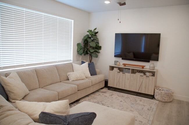 Photo - 392 S 1080 W Unit 202