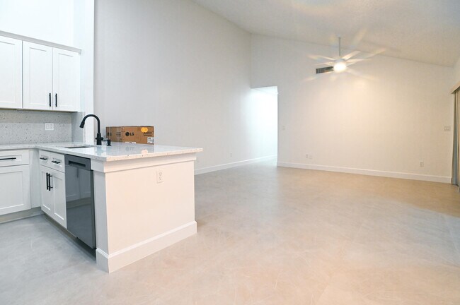 Photo - 1148 Summit Trail Cir
