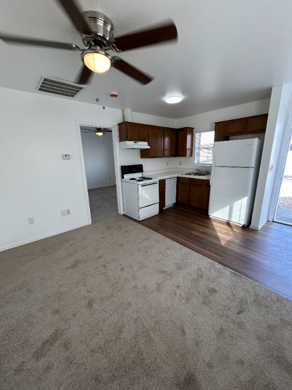 Photo - 1584 E Courtney Pl Unit 2