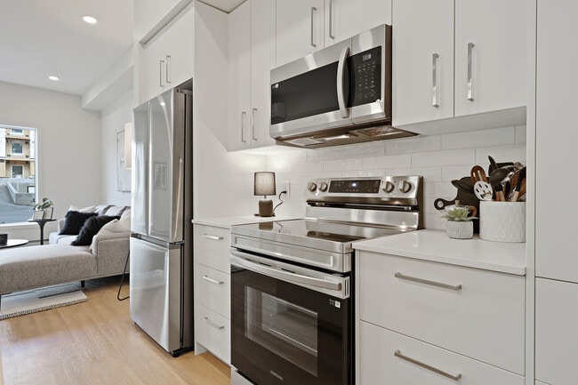 Photo - Sage Hill Estates Apartments