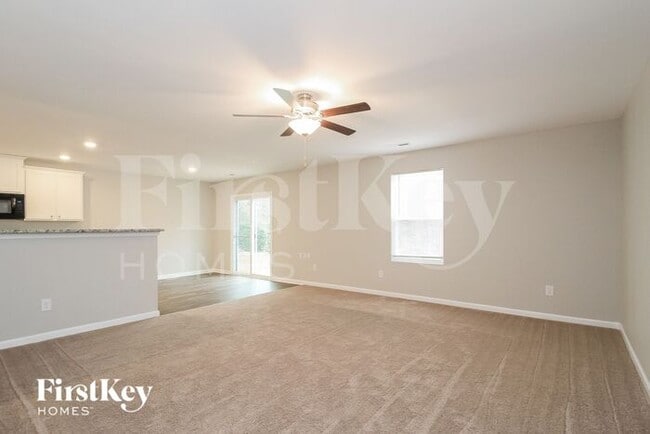 Photo - 274 Kendall Dr