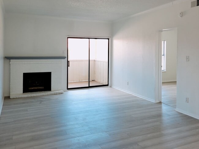 LUXURY LARGE UNIT IN EAST CLOVIS ALL NEW I... - LUXURY LARGE UNIT IN EAST CLOVIS ALL NEW I... Apartamento Unidad 2530-A