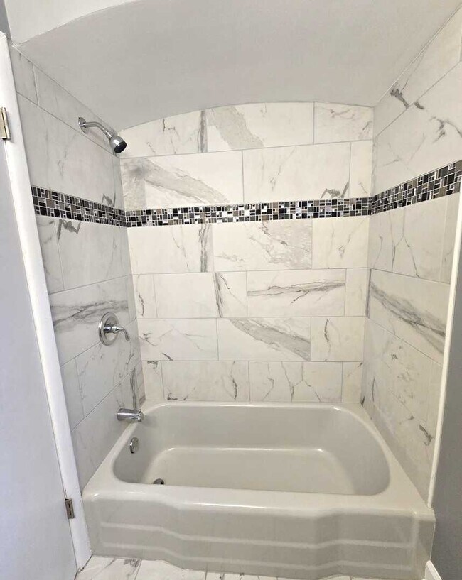 Photo - 8942 S Cornell Ave