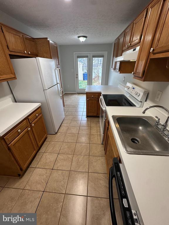 Photo - 104 Peridot Pl