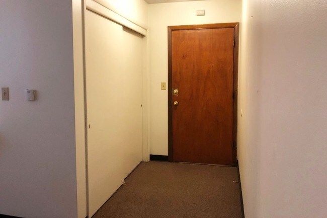 226 NW College Ave Unit 3