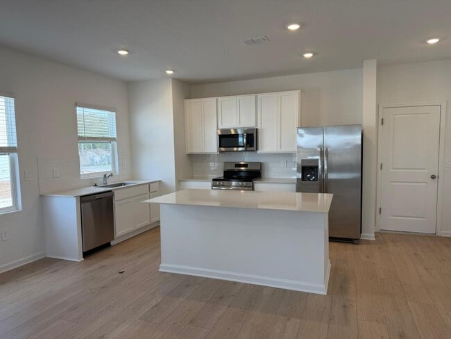 Photo - 5151 Loyalty Dr