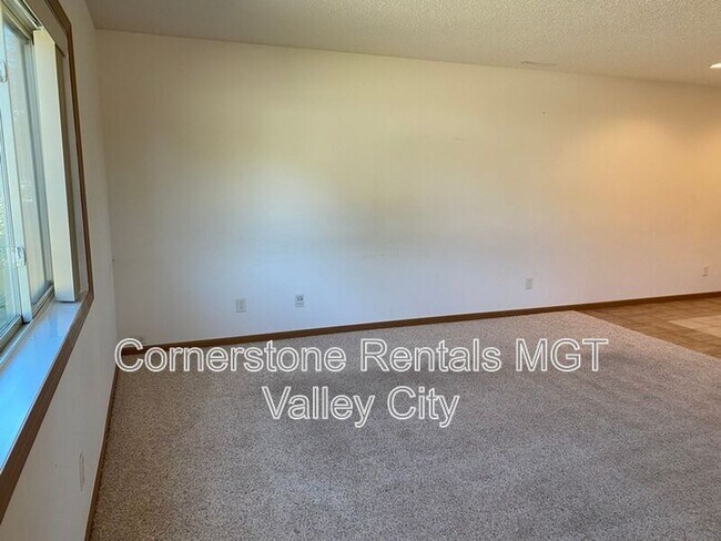 Photo - 508 10th Ave SE