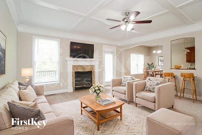 Photo - 522 S Fortune Way