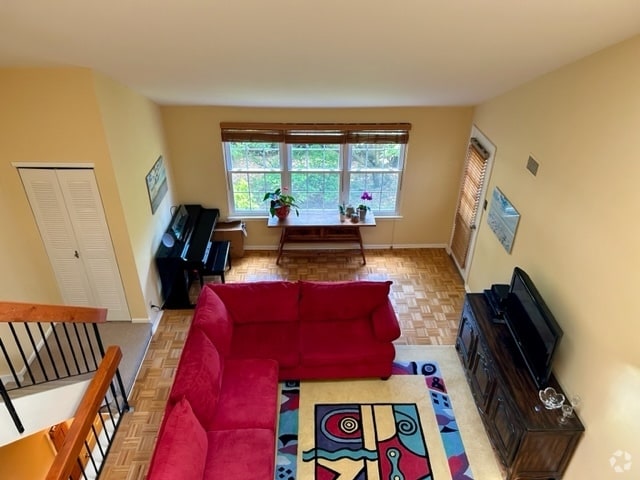 Building Photo - 1816 Valley Glen Rd Unit #148 Rental