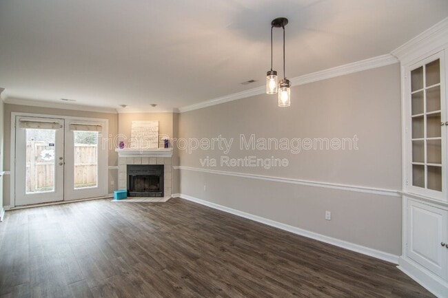 Photo - 1806 Township Cir