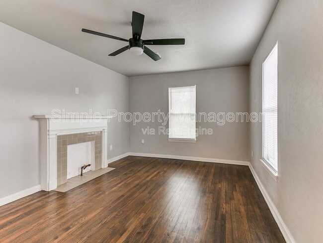 Photo - 512 W Lockheed Dr