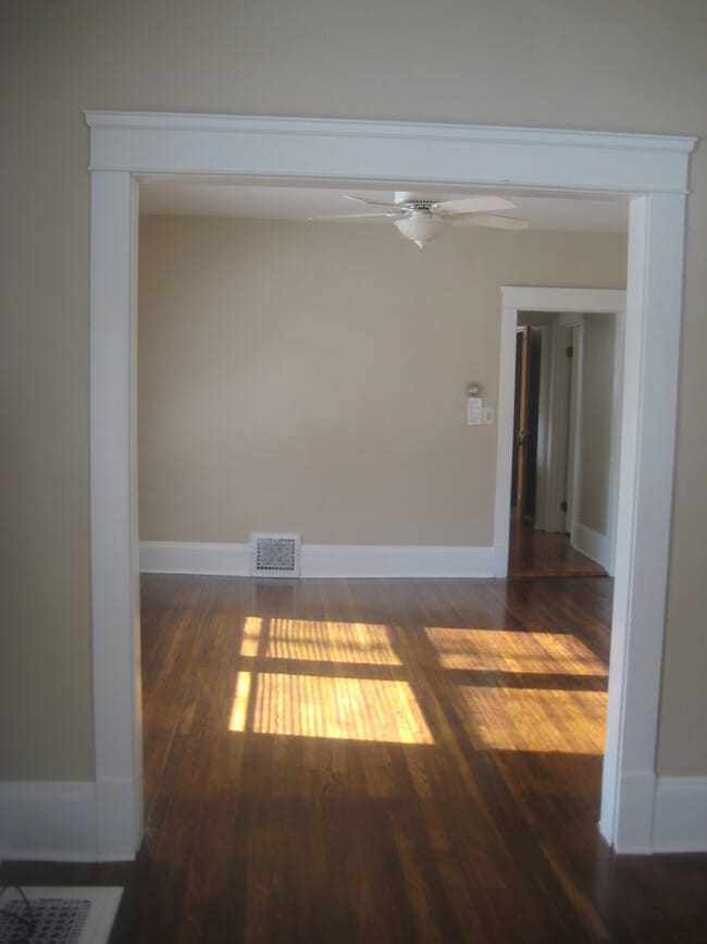 Photo - 2584 Kendall Rd
