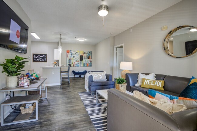 Campus-Edge-Apartments-Near-NC-State-University-Fully-Furnished-Living-Room