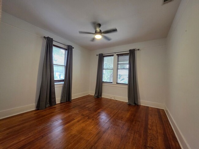 Photo - 1118 E 39th St