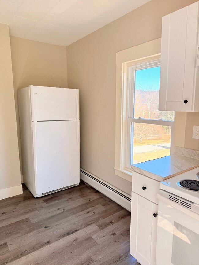 Photo - 38 Hillcrest Ter