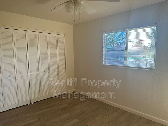 Photo - 1324 SE 24th Ave
