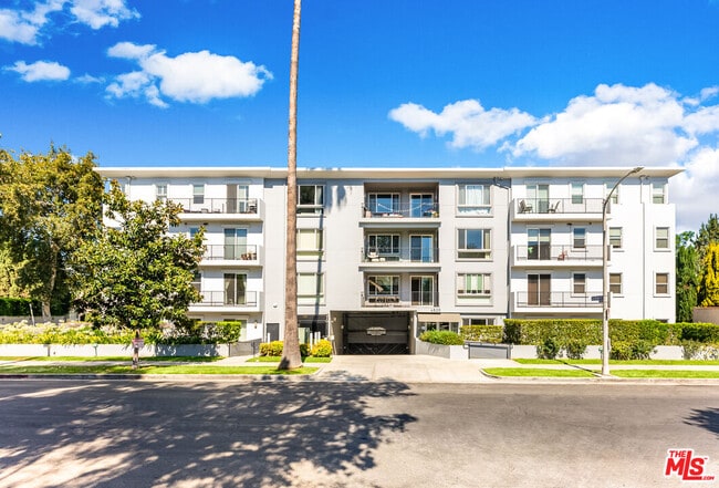 Photo - 4820 Bellflower Ave Unidad 208