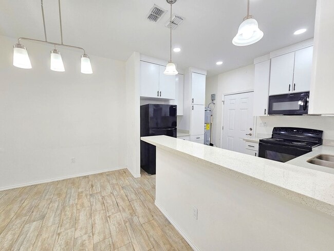 1809 Atrium Pl Dr Unit 2
