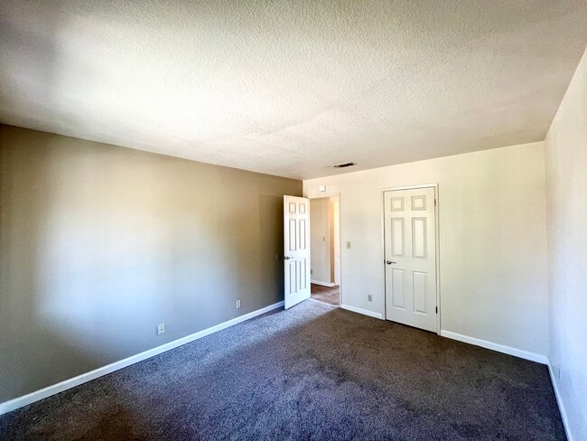 Crest View Apartments
