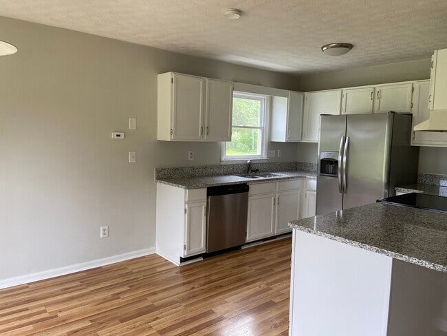 Photo - 64 Hallmark Dr