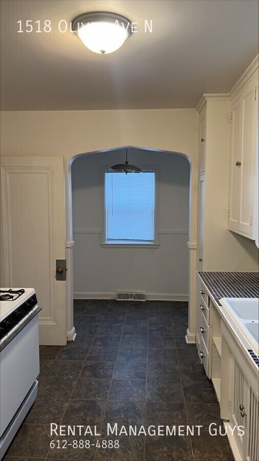 Photo - 1518 N Oliver Ave