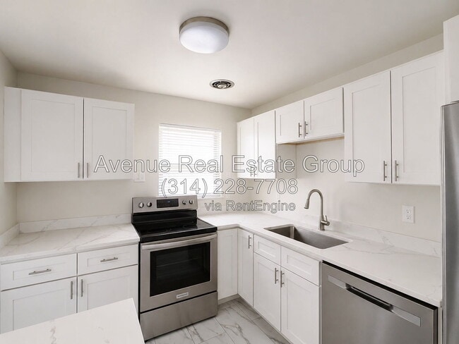 Photo - 7114 Clayton Ave