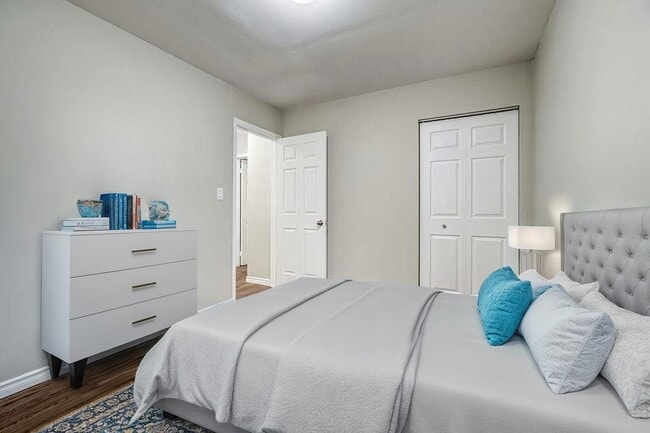 Photo - Brock Street Apartments