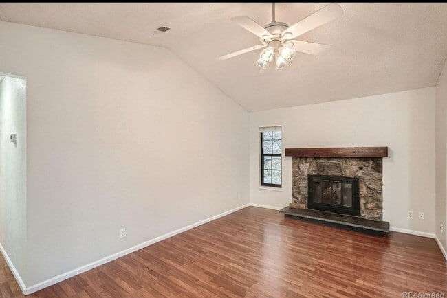 Photo - Wonderful Condo In Desirable Lakewood Comm...