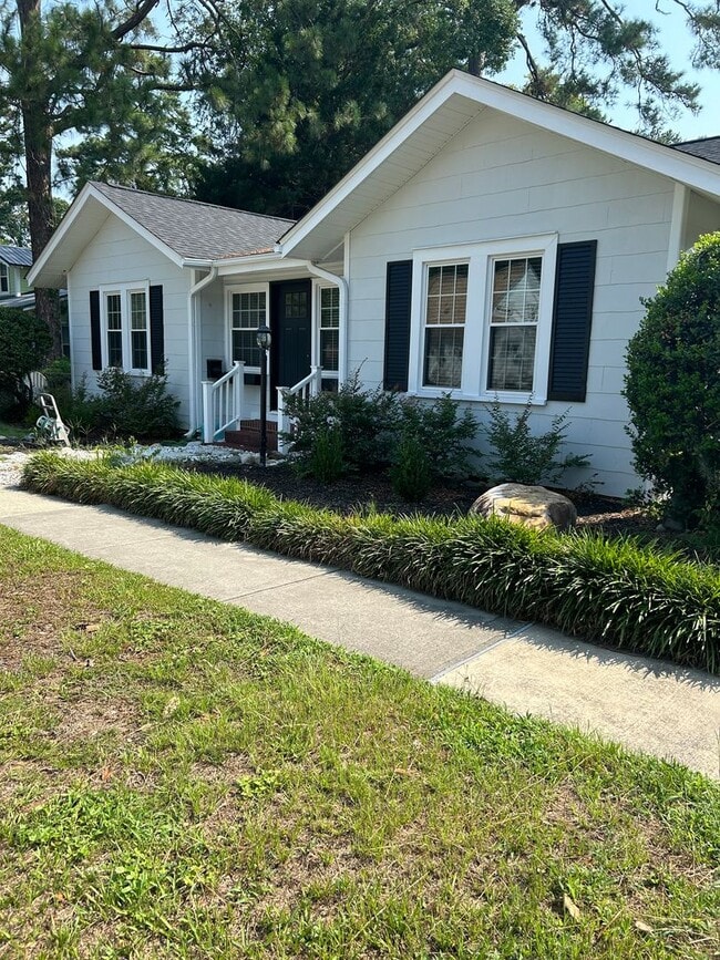 Photo - CHARMER LOCATED IN THE HEART OF DOWNTOWN CONWAY