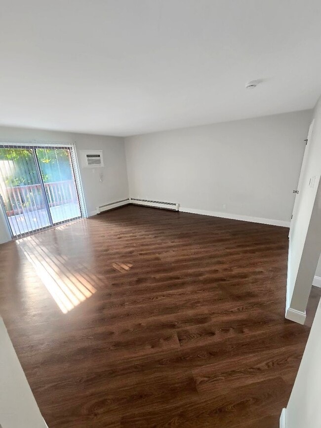 Photo - 136 N Lake St Unidad 3