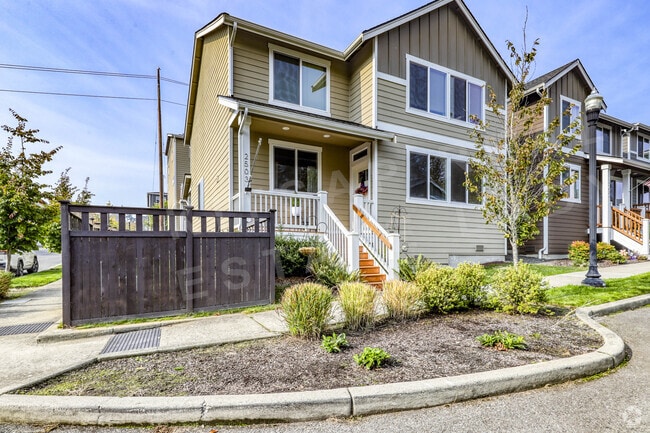 Building Photo - 2503 Filbert Ave Rental