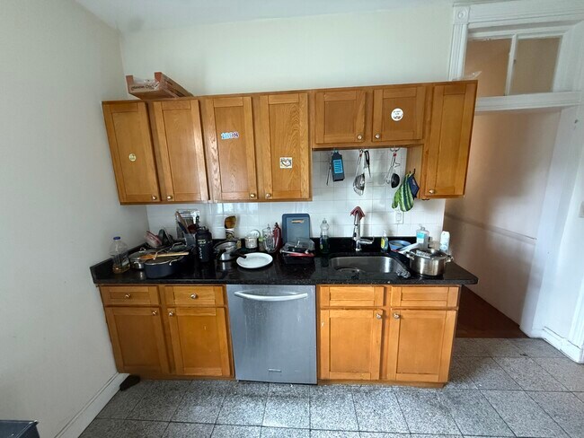 Photo - 190 Highland St Unit 2