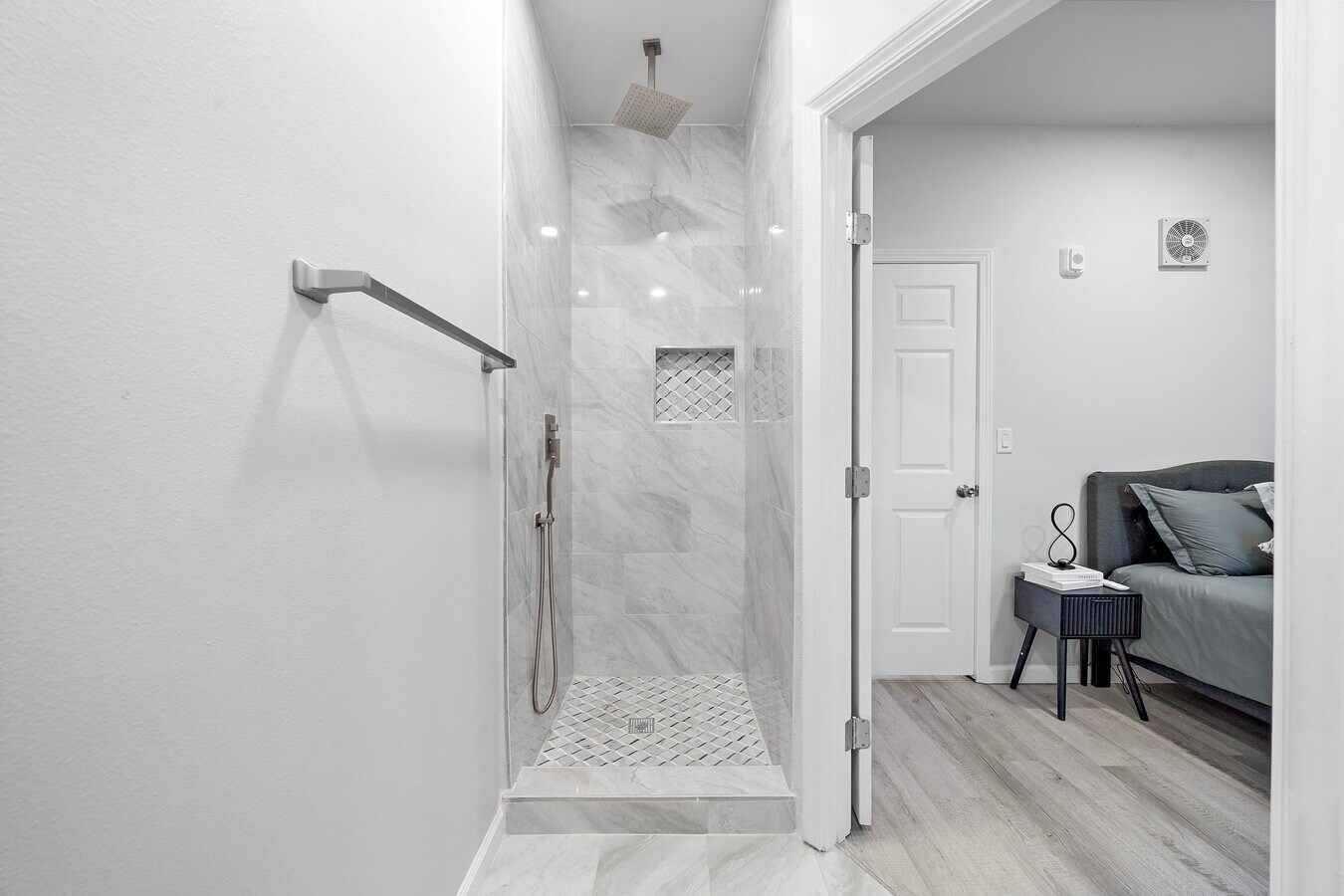 Photo - 803 Avenue K