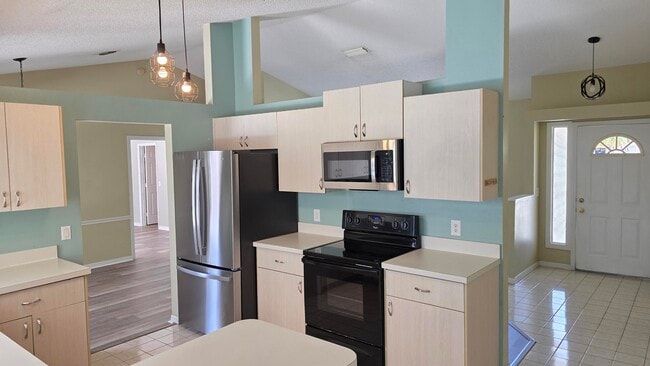 Photo - 2820 SE Pace Dr