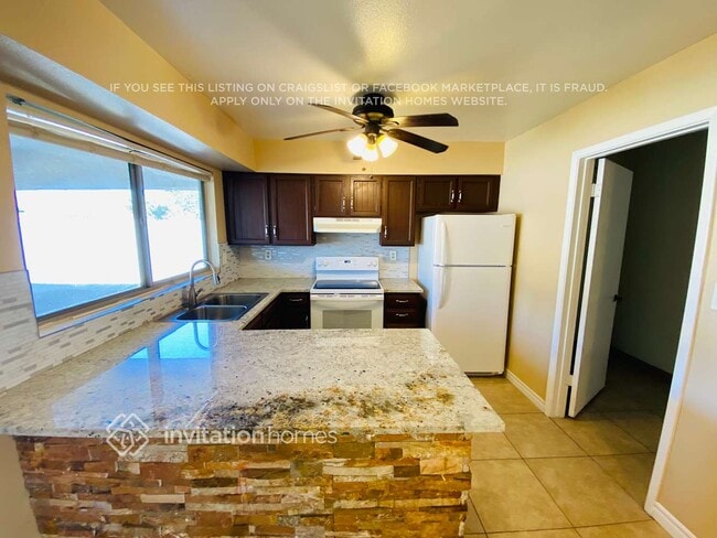 Photo - 4712 E Carson Rd