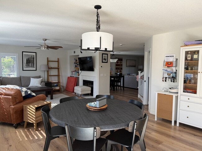 Photo - 552 Spindlewood Ct