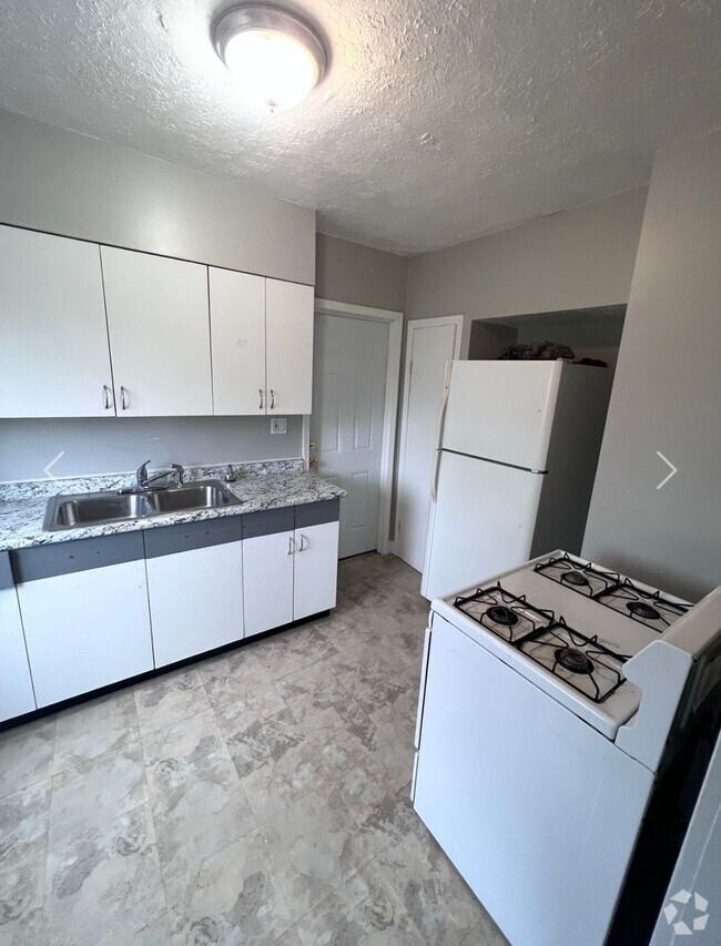 Building Photo - 893 Rudyard Rd Unit #893 Rental